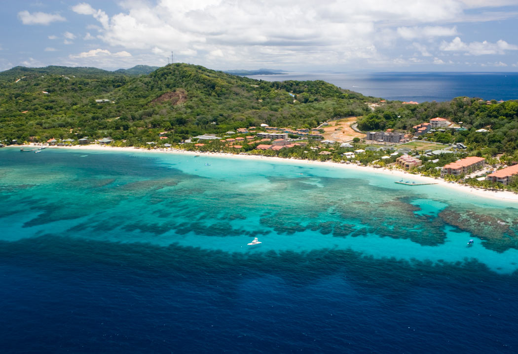 Articles About Roatan & Utila Honduran Treasures: The Bay Islands o...