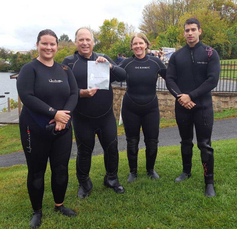 Dive Training Say Cheez