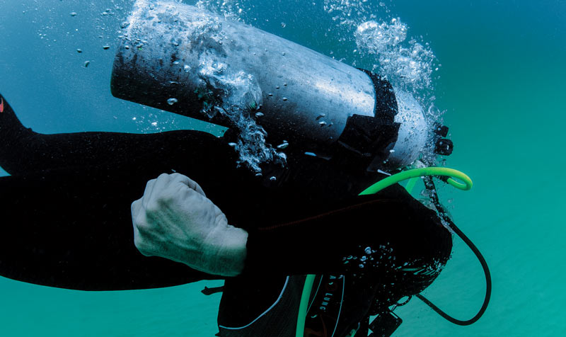 Scuba skills: Venting air from your BC