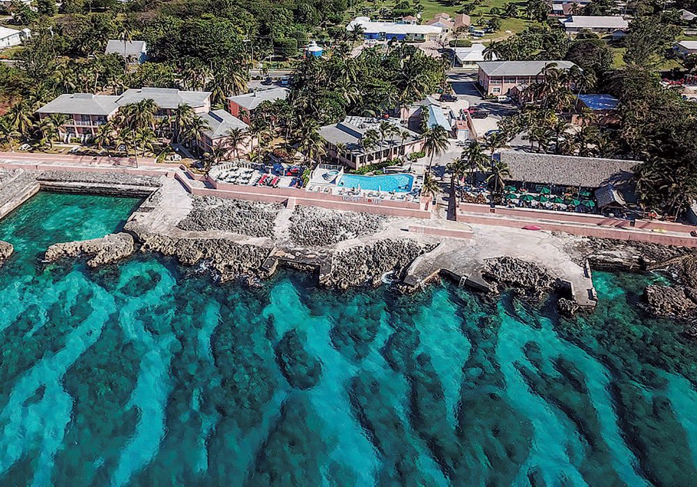 SUNSET HOUSE, GRAND CAYMAN Dive Training Magazine Scuba Diving