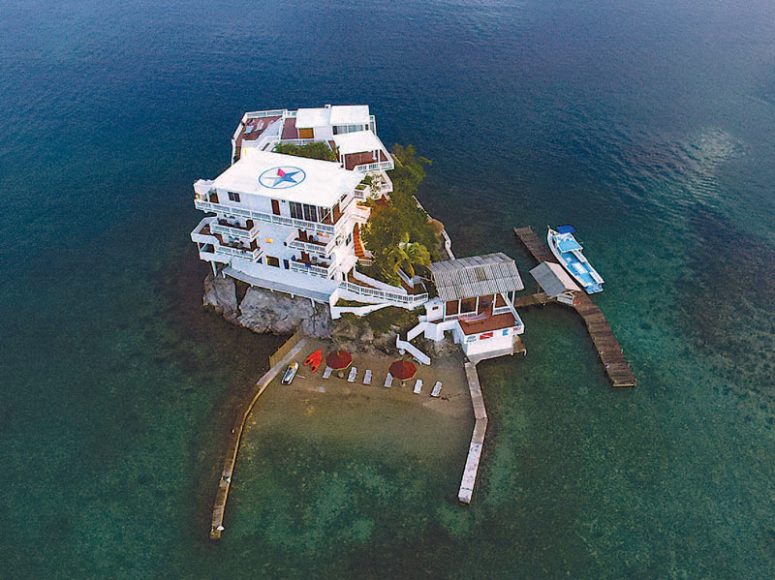 THE VILLA ON DUNBAR ROCK, GUANAJA, BAY ISLANDS HONDURAS Scuba Diving