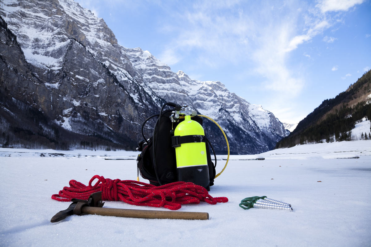 scuba gear for ice diving